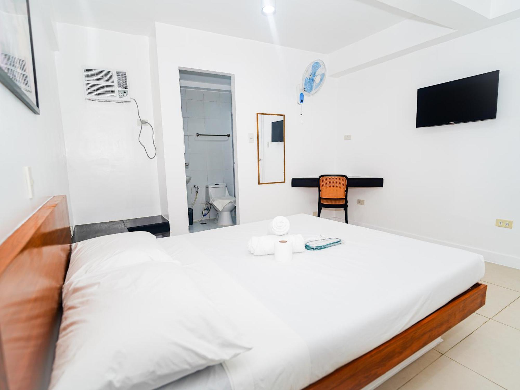 Cjs Boracay Joint Hotel Balabag  Bagian luar foto